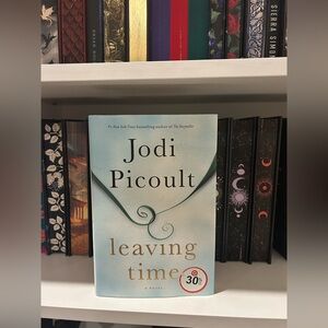 Jodi Picoult 'Leaving Time' Book